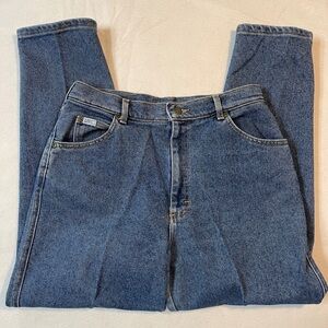 Vintage Mom Lee Jeans from the early 90’s!  Size 14 Petite
